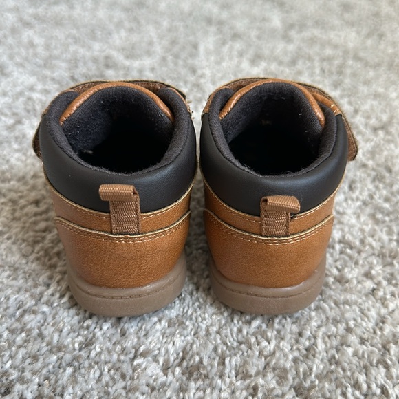 Carter's Boots Baby Toddler Size 4 - Picture 3 of 5